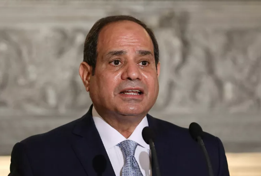 السيسي: فوجئت بوجود بطاقة تموين باسمي في المنيا